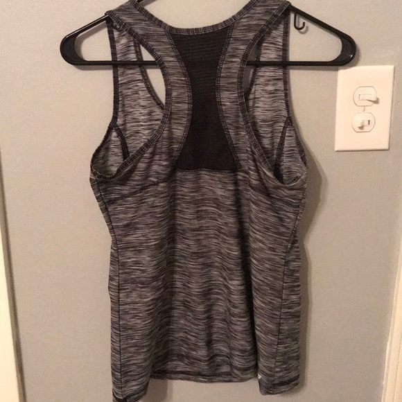 Danskin Now workout top - Picture 3 of 3